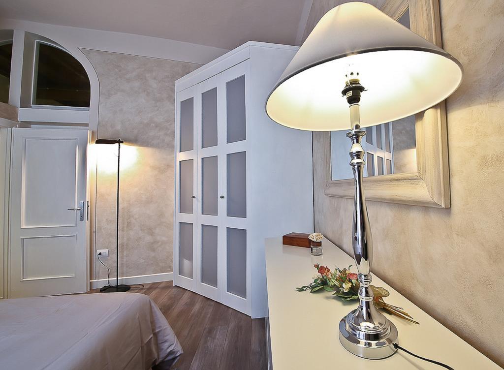 Apartments Florence - Giglio Santa Trinita Zimmer foto